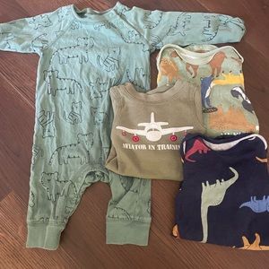 Super cute baby bundle• Size 3 months•Carter's• Koala Baby•